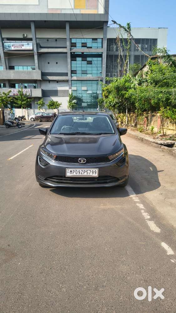 Tata Altroz Xz, 2023, Petrol