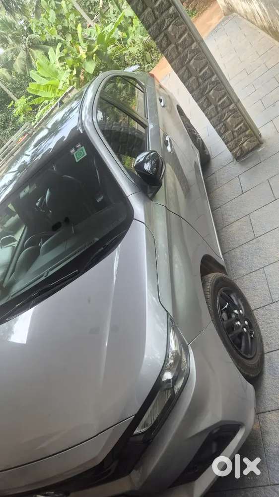 Honda Amaze
Fuel:diesel 
Mileage :up To 27km
Full Company Service