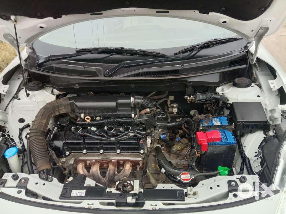 Maruti Suzuki Swift Dzire Vxi(o) Mt, 2018, Petrol