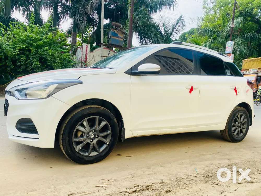 Hyundai New I20 2020 Petrol 70000 Km Driven