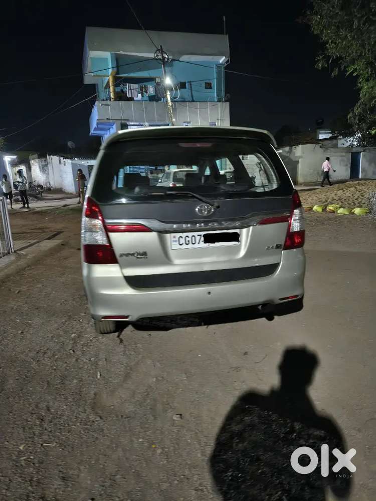 Toyota Innova 2016  Single Owner  Excellent Condition  1.10l Km