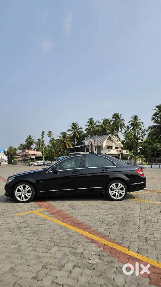 Mercedes-benz C250 (w204)  2011  Excellent Condition