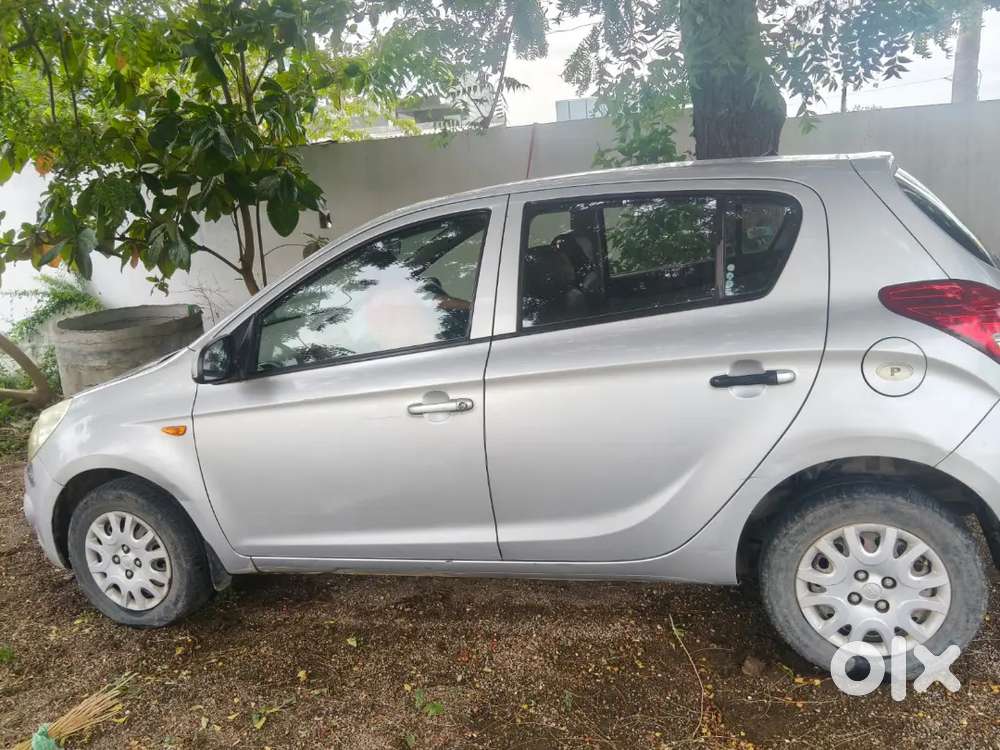 Hyundai I20 2012 Model Car