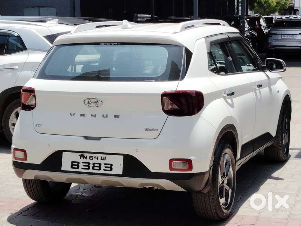 Hyundai Venue Sx+ At, 2021, Petrol
