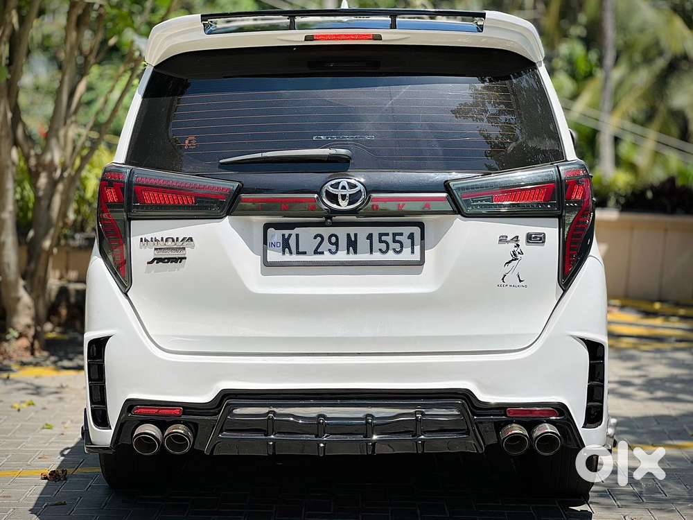 Toyota Innova Crysta 2.4 G Mt, 2017, Diesel