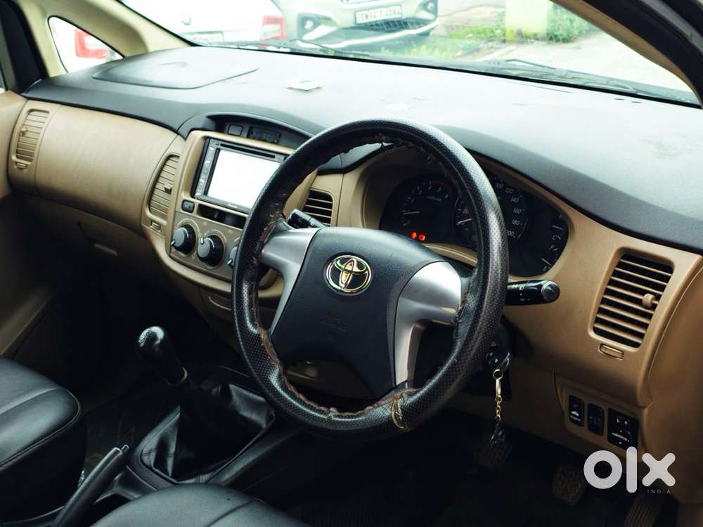 Toyota Innova 2.5 G (diesel) 8 Seater, 2015, Diesel