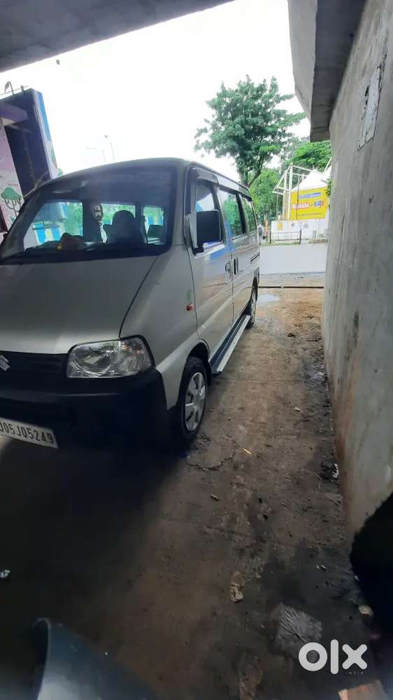 Maruti Eeco 2016 Cng+hybrid Manual