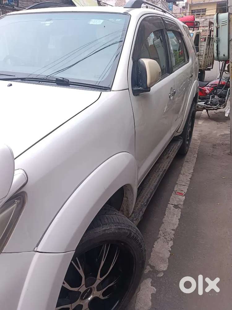 Toyota Fortuner Legender Diesel 2012