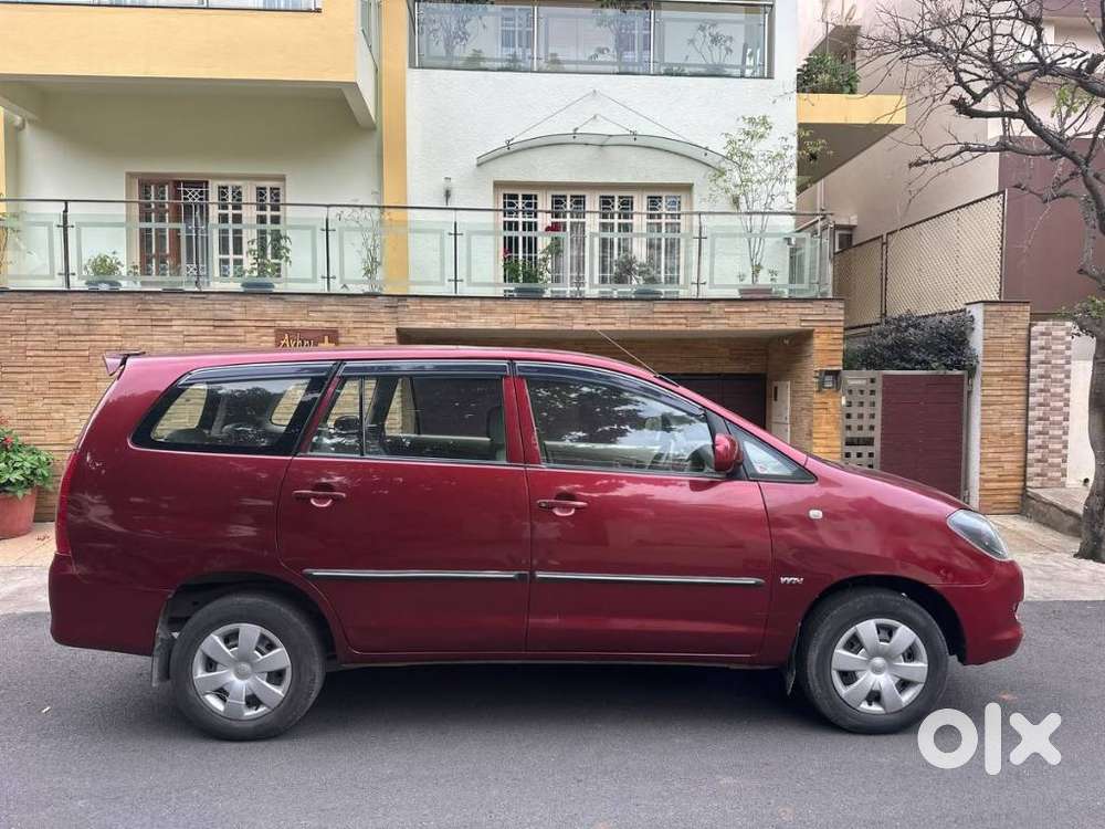 Toyota Innova 2.0 G (petrol) 8 Seater Bs Iv, 2005, Petrol