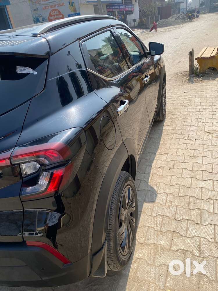 Renault Kiger 2025 Petrol 7000 Km Driven