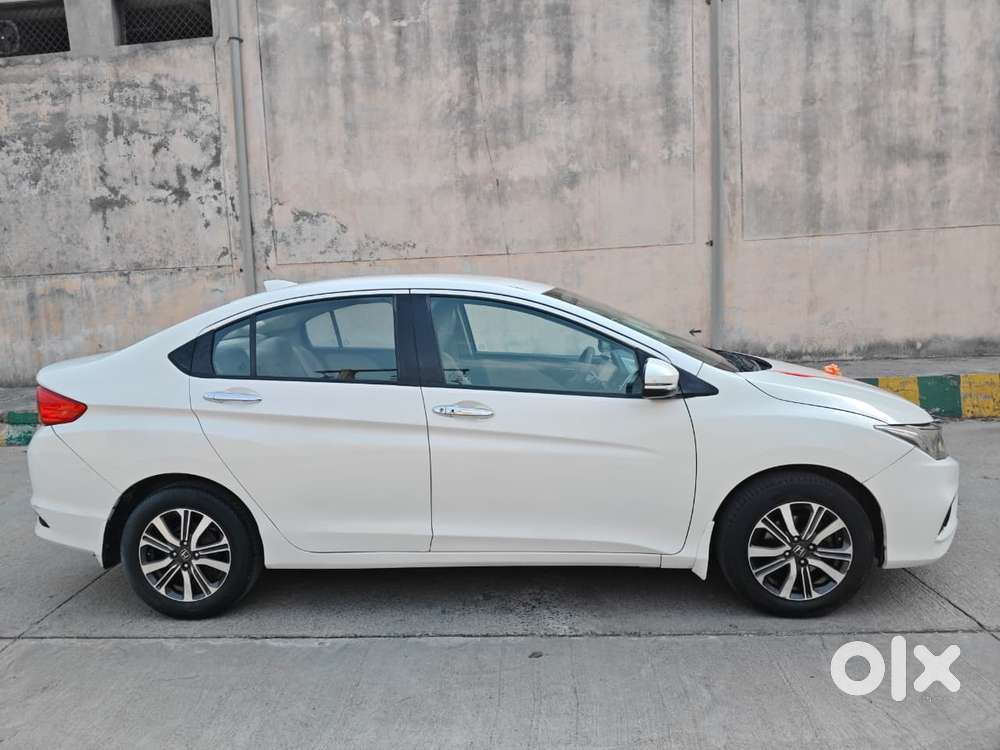 Honda City I-vtec V, 2018, Petrol