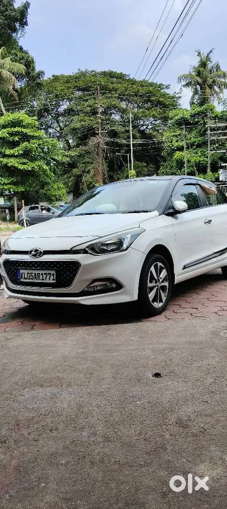 2017 Hyundai I20 1.2 Asta New 4 Tyre Compny Servees