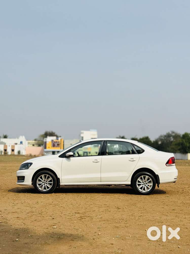 Volkswagen Vento 1.2 Tsi Highline Plus At, 2015, Petrol