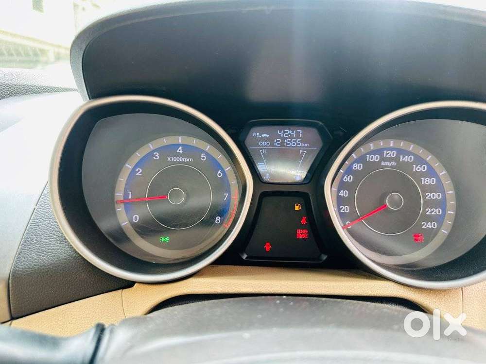 Hyundai Elantra 1.8 Sx Mt, 2014, Petrol