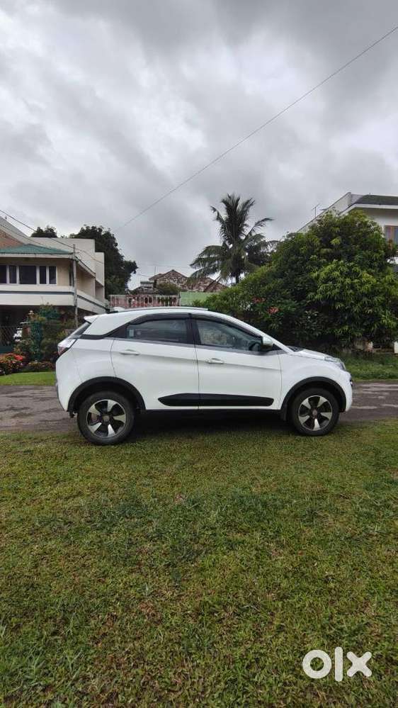 Tata Nexon 1.2 Revotron Xz Plus, 2017, Petrol