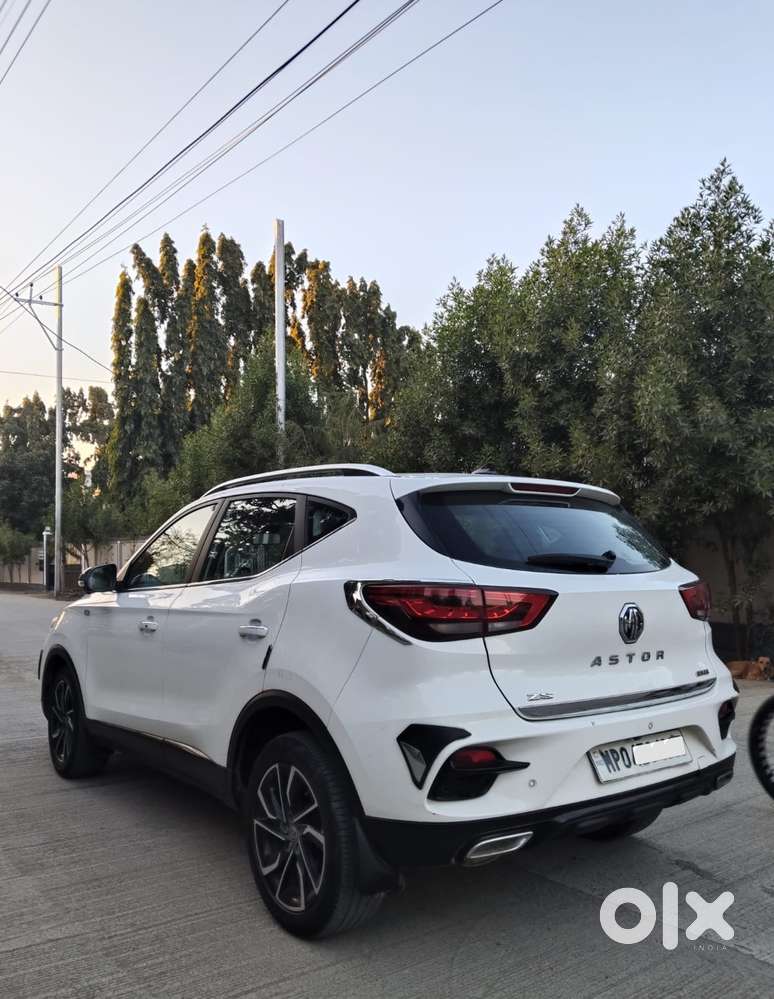 Mg Astor 1.5 Savvy Cvt S Red, 2021, Petrol