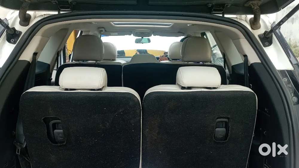 Mahindra Xuv700 2022 Petrol 42000 Km Driven