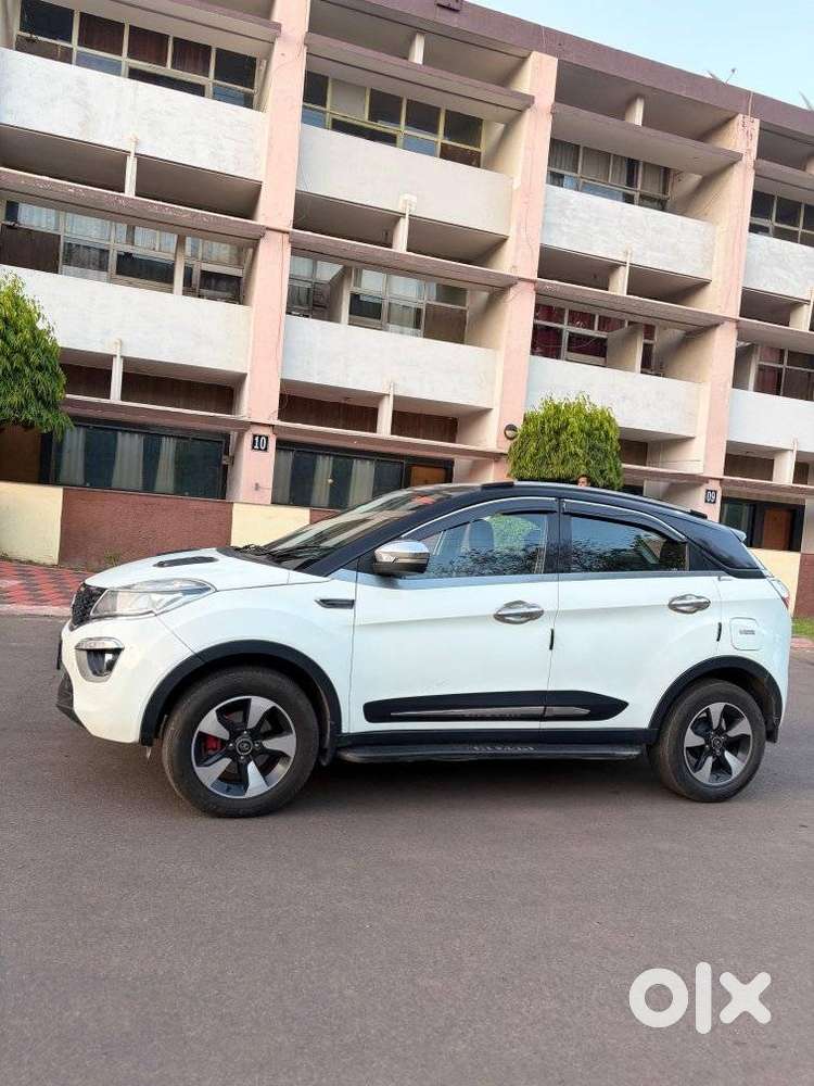Tata Nexon 1.5 Revotorq Xz Plus Dual Tone, 2019, Petrol