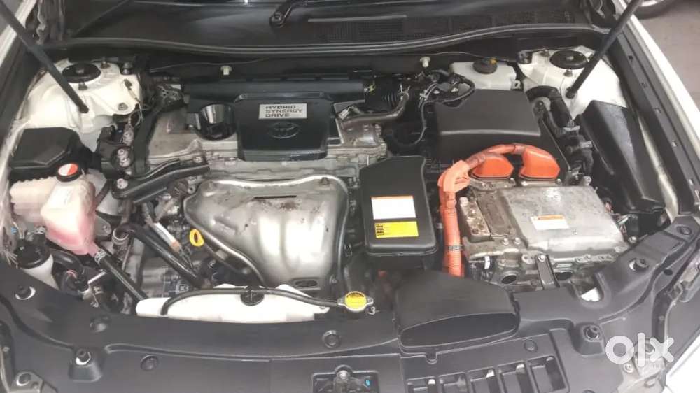 Toyota Camry Hybrid 2016