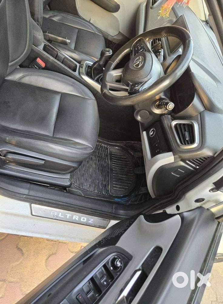 Tata Altroz Xz, 2020, Petrol