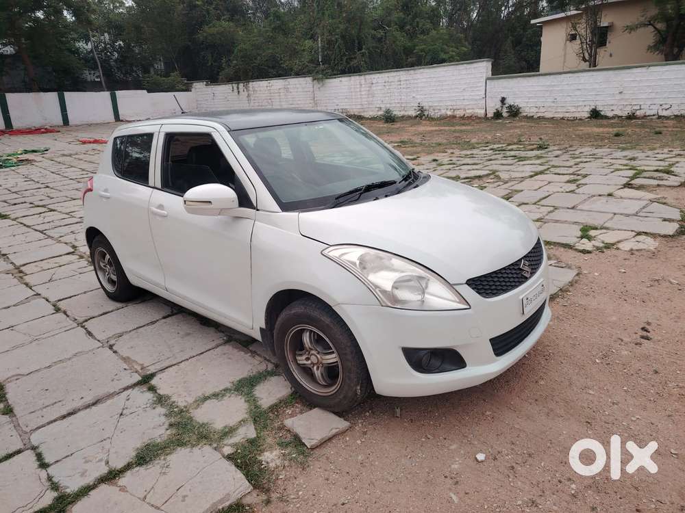 Maruti Suzuki Swift Vxi With Abs, 2011, Petrol