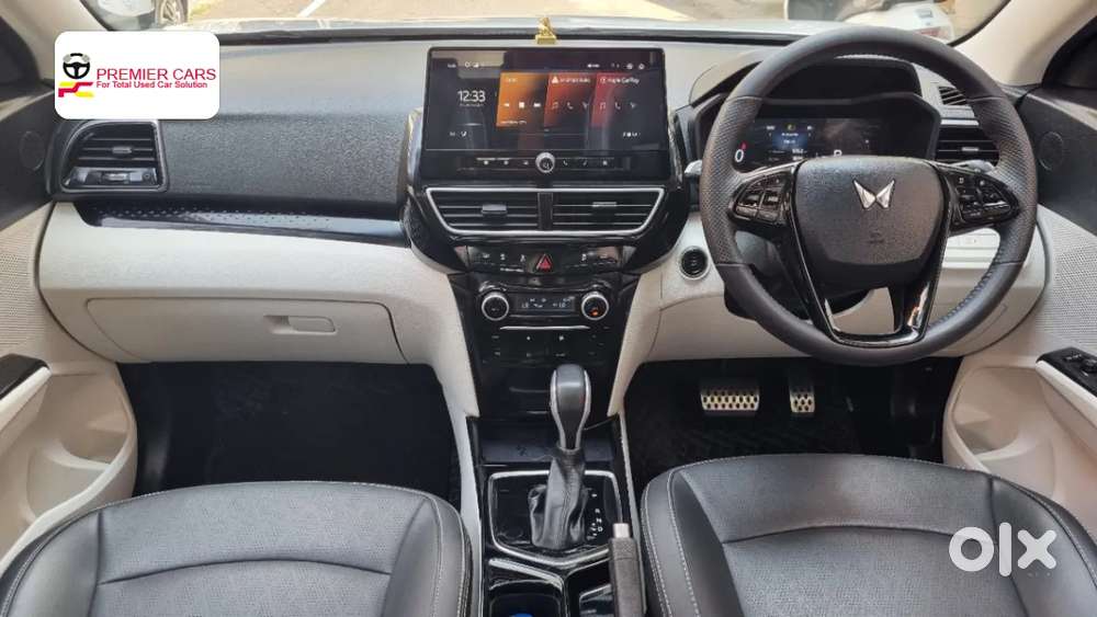 Mahindra Xuv 3xo, 2025, Petrol