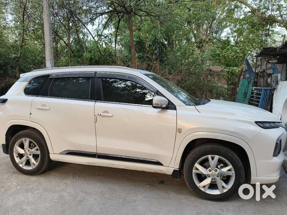 Maruti Suzuki Grand Vitara 2024 Cng & Hybrids 60000 Km Driven