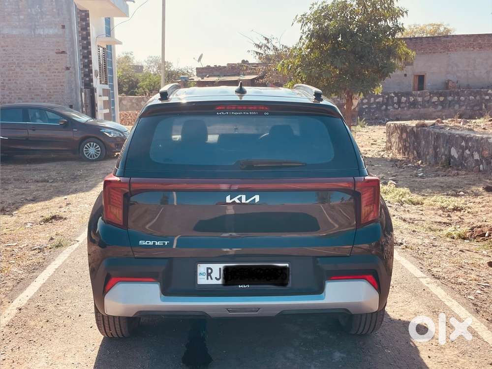 Kia Sonet 2025 Petrol Well Maintained