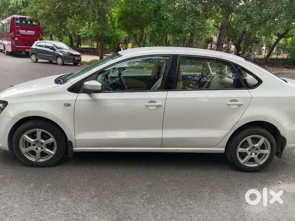Volkswagen Vento 1.2 Tsi Highline At, 2013, Petrol