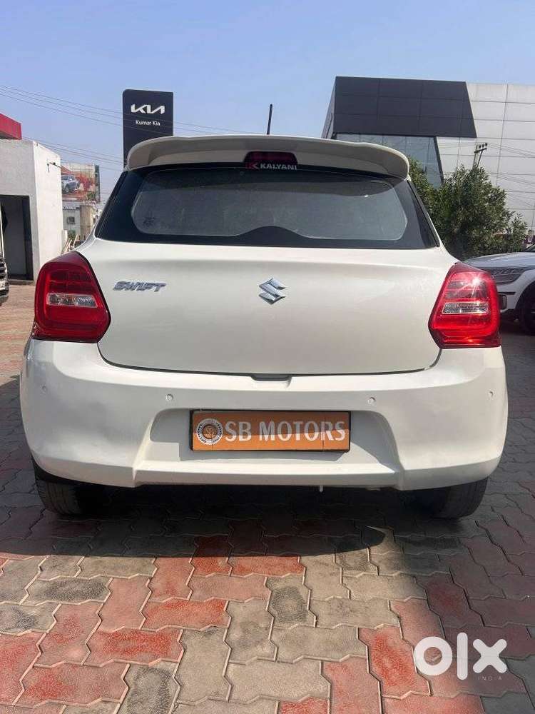 Maruti Suzuki Swift 2018 Vxi, 2022, Petrol