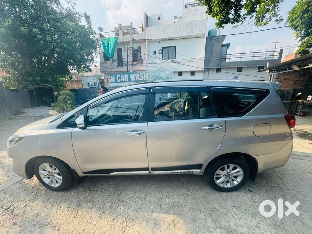 Toyota Innova Crysta 2017 Diesel Well Maintained