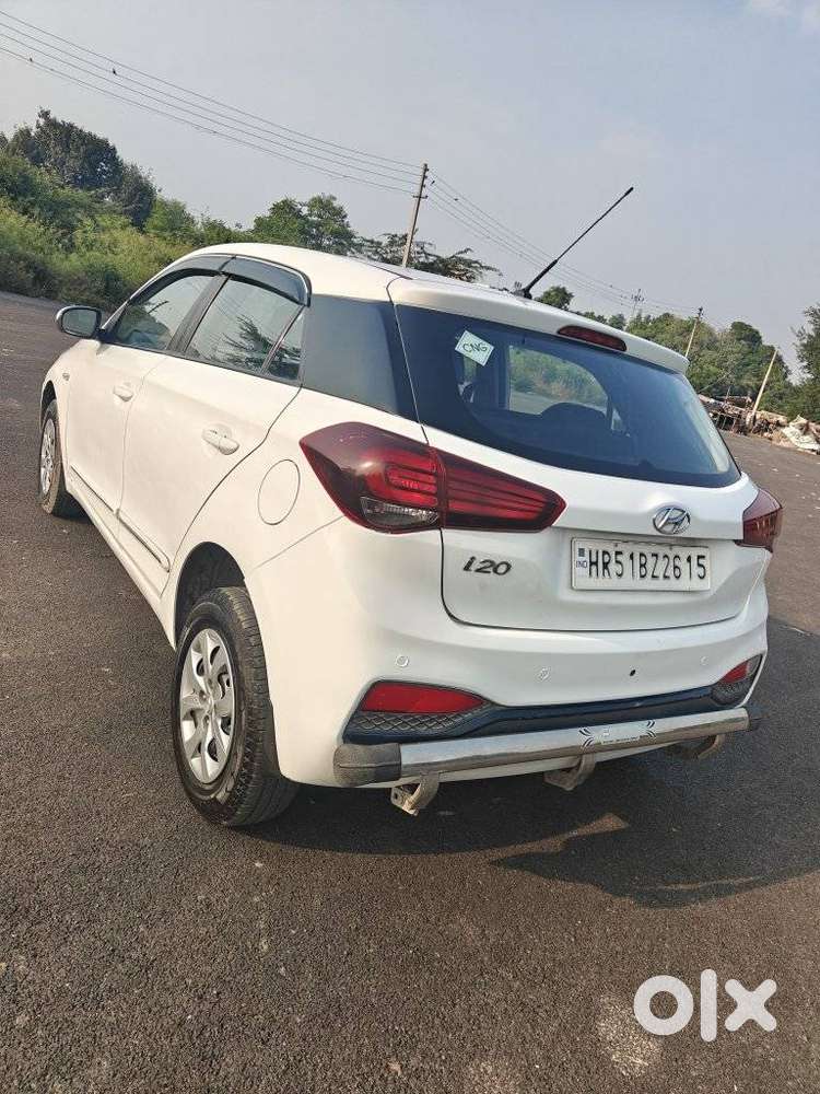 Hyundai I20 1.2 Magna Executive, 2020, Cng & Hybrids