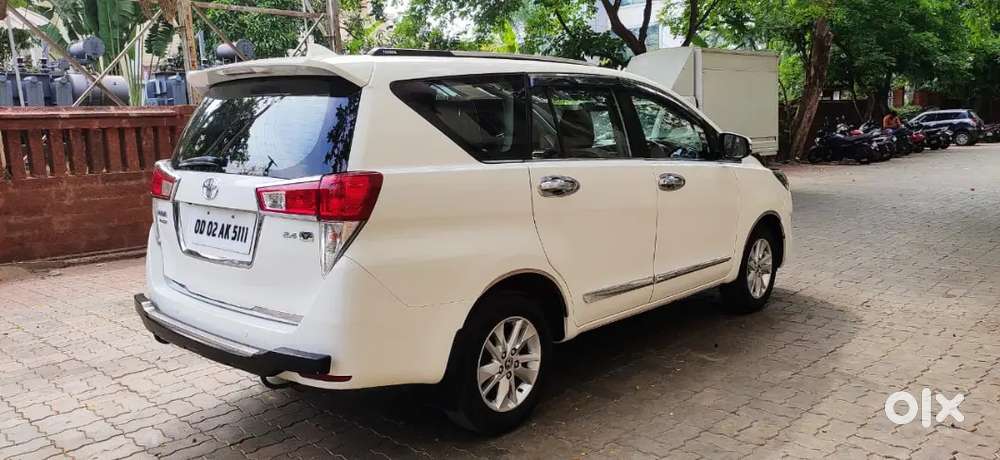 Toyota Innova Crysta 2017 Diesel Mt