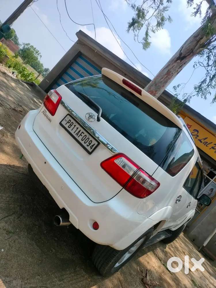 Toyota Fortuner 2010 Diesel 180000 Ksm Driven