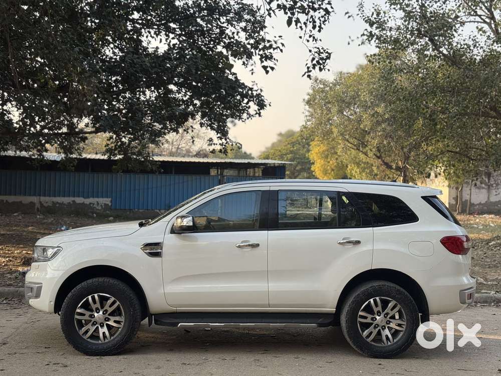 Ford Endeavour 3.2 Titanium At 4x4, 2016, Diesel