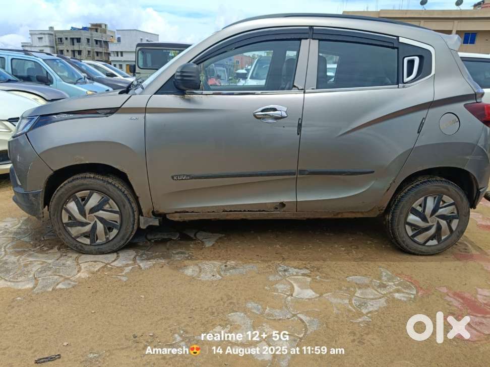 Mahindra Kuv 100 G80 K2, 2016, Petrol