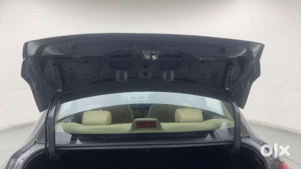 Maruti Suzuki Swift Dzire 1.3 Vxi, 2013, Petrol