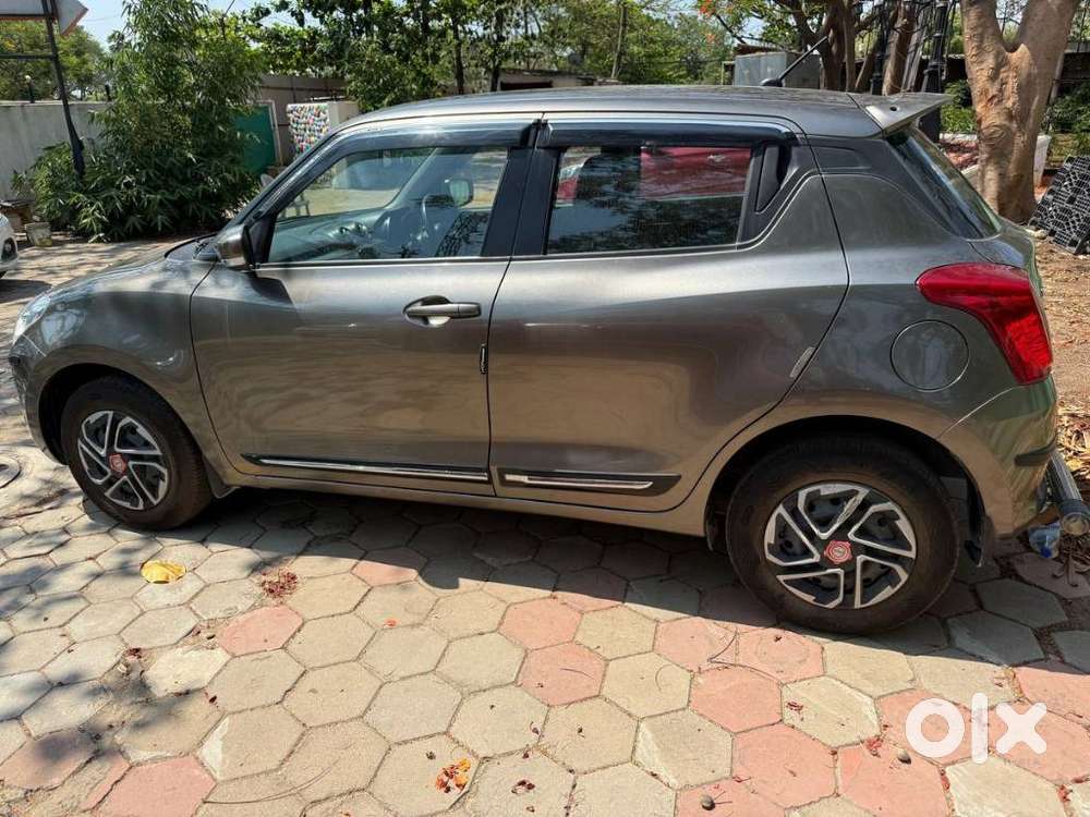 Maruti Suzuki Swift 1.2 Vxi (o), 2023, Petrol