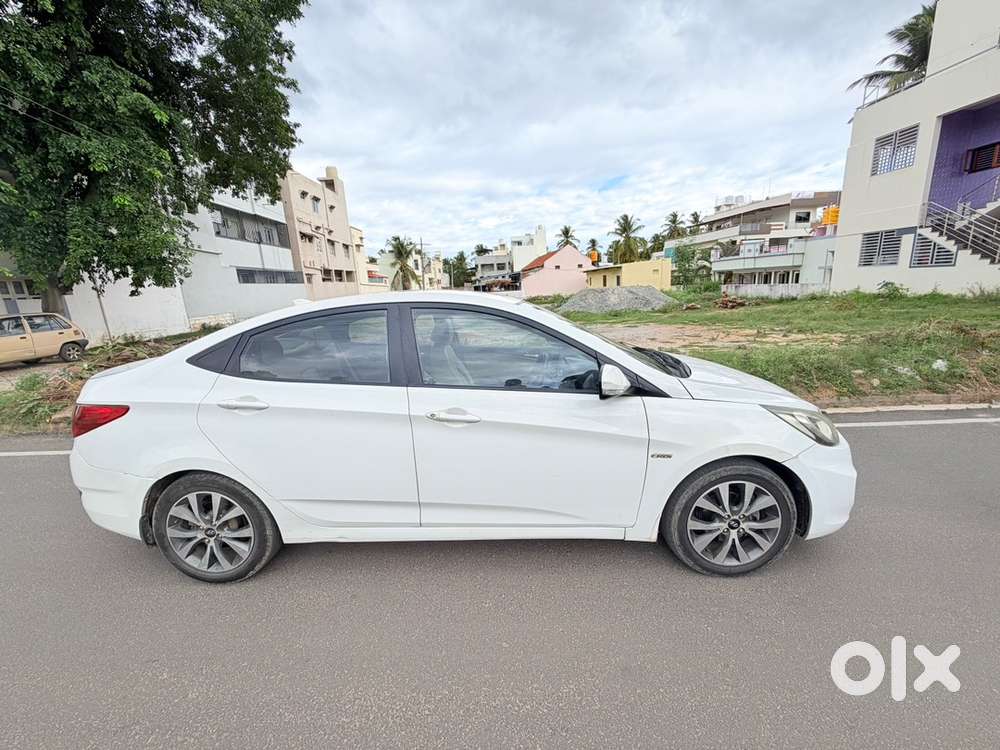 Hyundai Fluidic Verna 2014 Diesel Manual