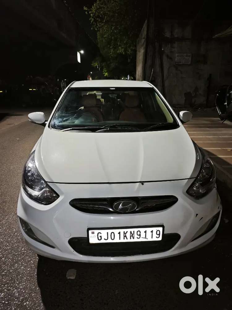 Hyundai Verna Sx O 2011