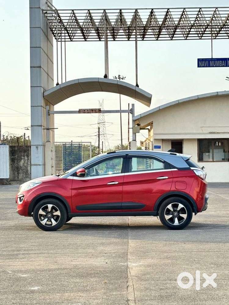 Tata Nexon 1.2 Revotron Xz Plus, 2018, Cng & Hybrids
