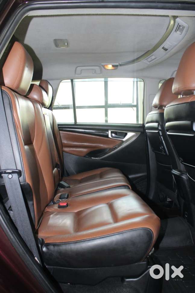 Toyota Innova Crysta 2.4 V, 2016, Diesel