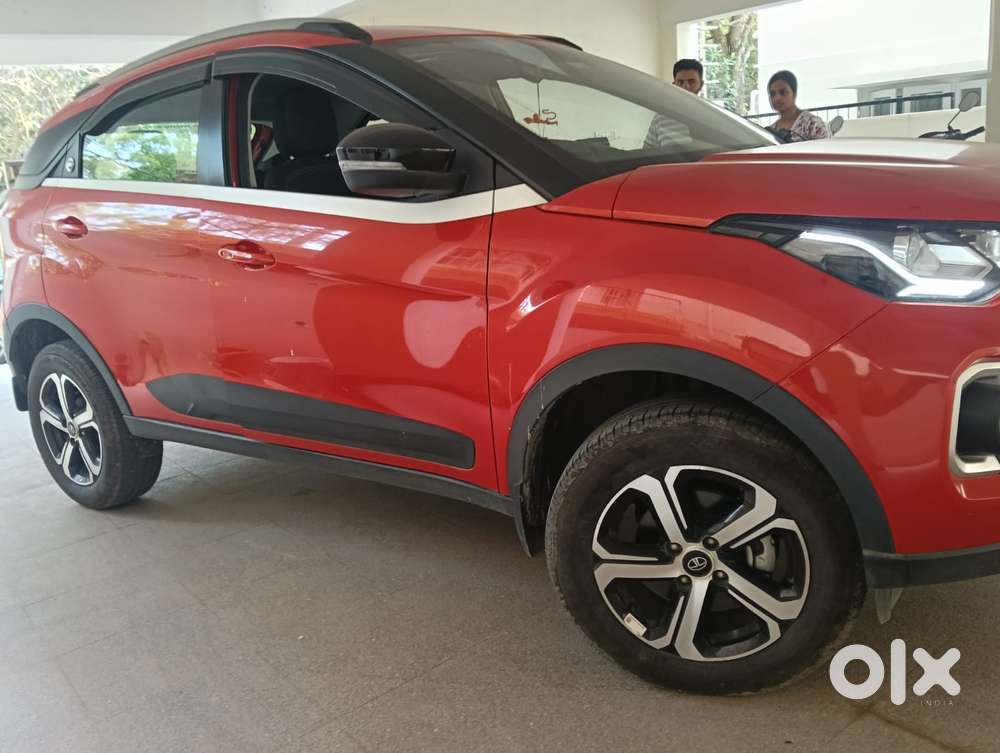 Tata Nexon 1.2 Revotron Xza Plus (o) Amt, 2023, Petrol