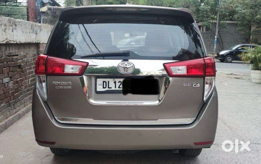 Toyota Innova Crysta 2.8z Automatic, 2017, Diesel