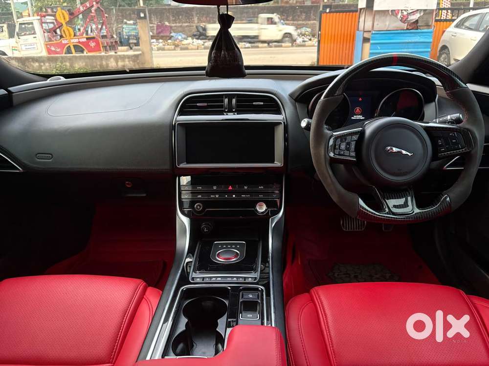 Jaguar Xe Prestige, 2019, Petrol