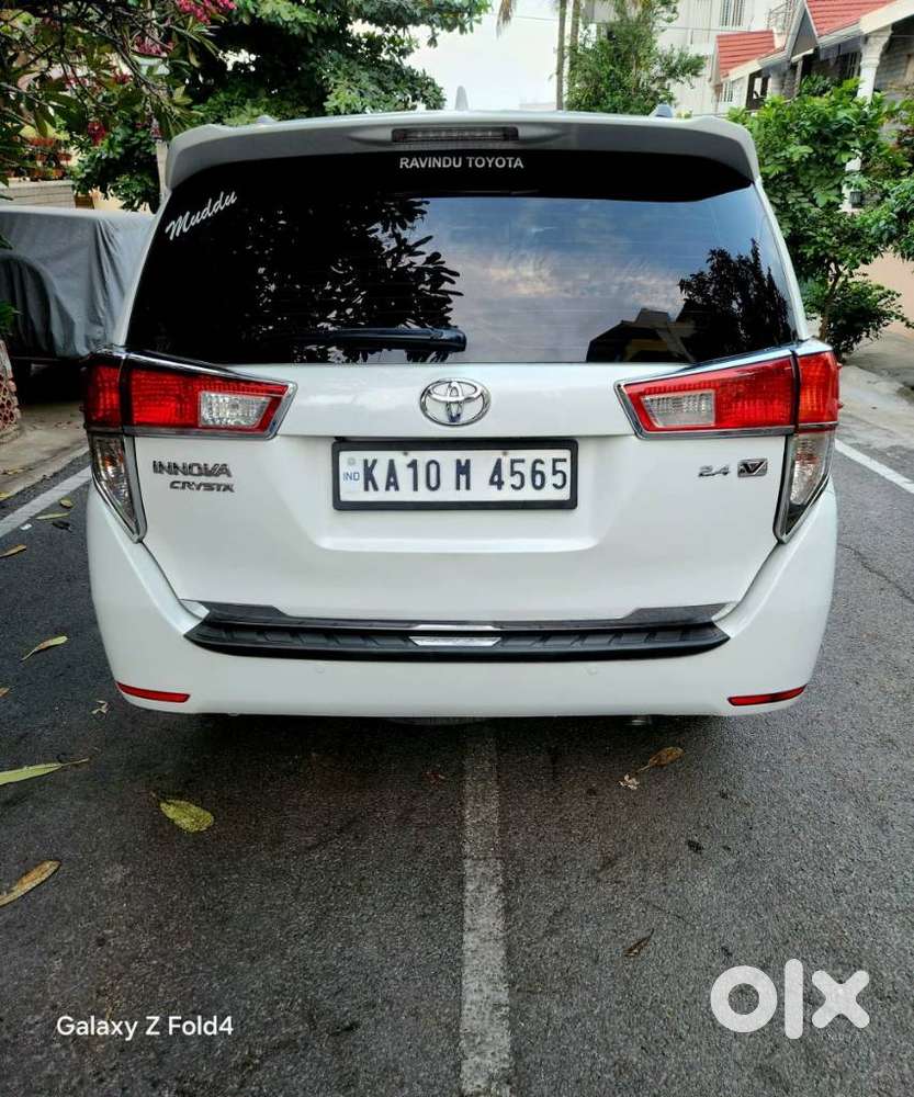 Toyota Innova Crysta 2.4 V 8 Str, 2017, Diesel