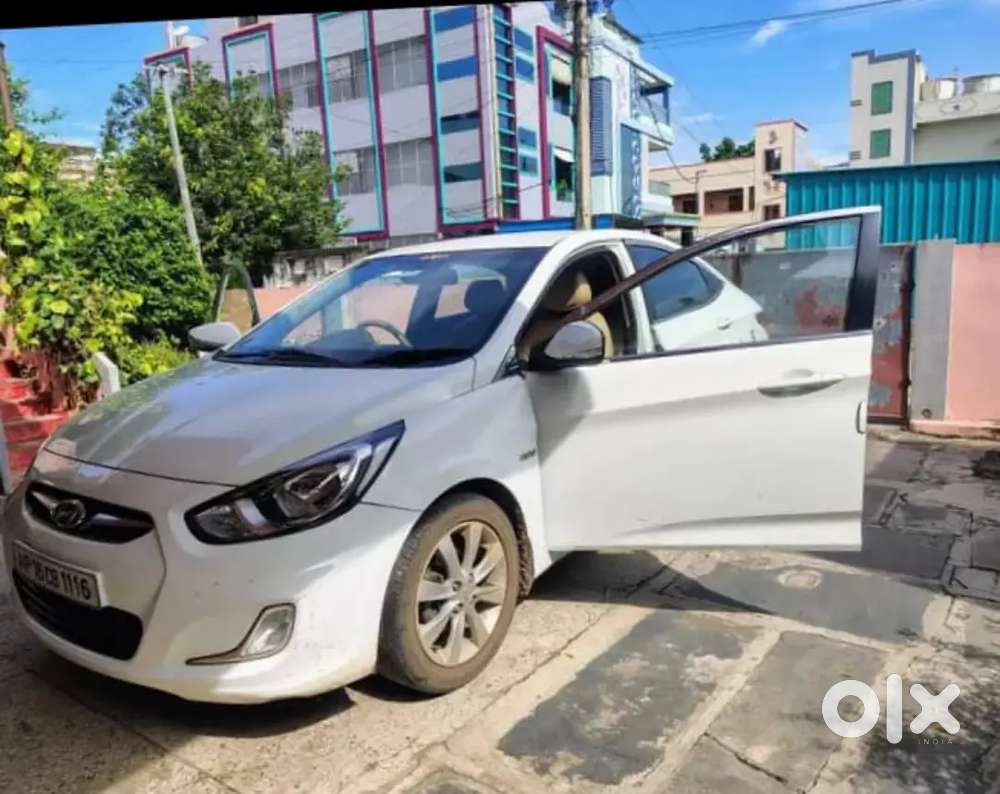 Hyundai Verna 2012 Diesel 75000 Km Driven