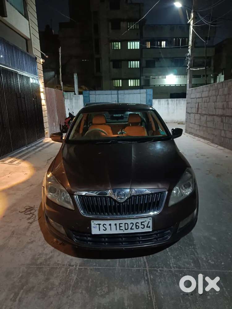 Skoda Rapid Automatic 2015