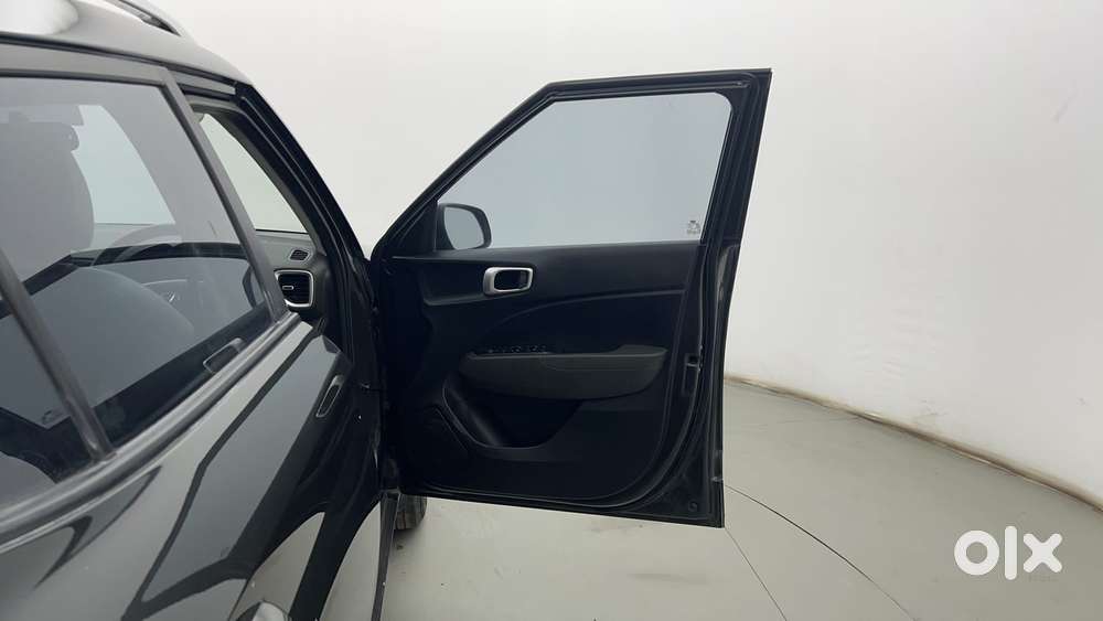 Hyundai Venue 1.2 S Plus, 2021, Petrol