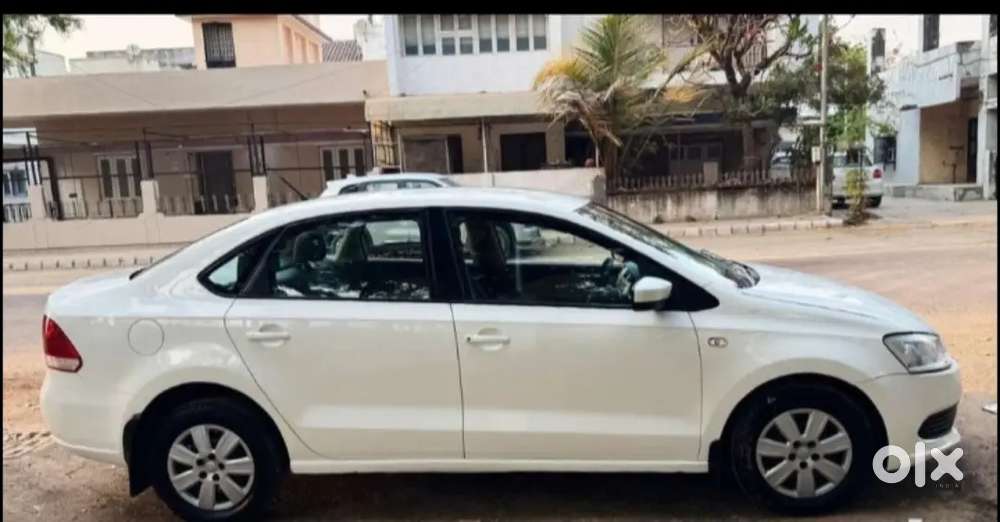 Volkswagen Vento Highline 2011 With Manual Transmission